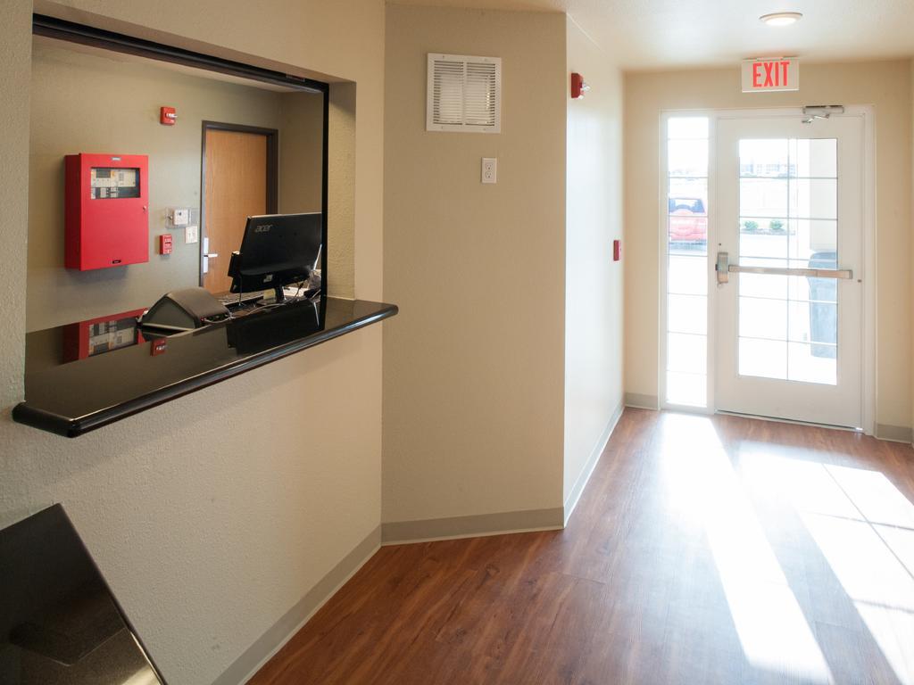 Woodspring Suites Topeka Zewnętrze zdjęcie