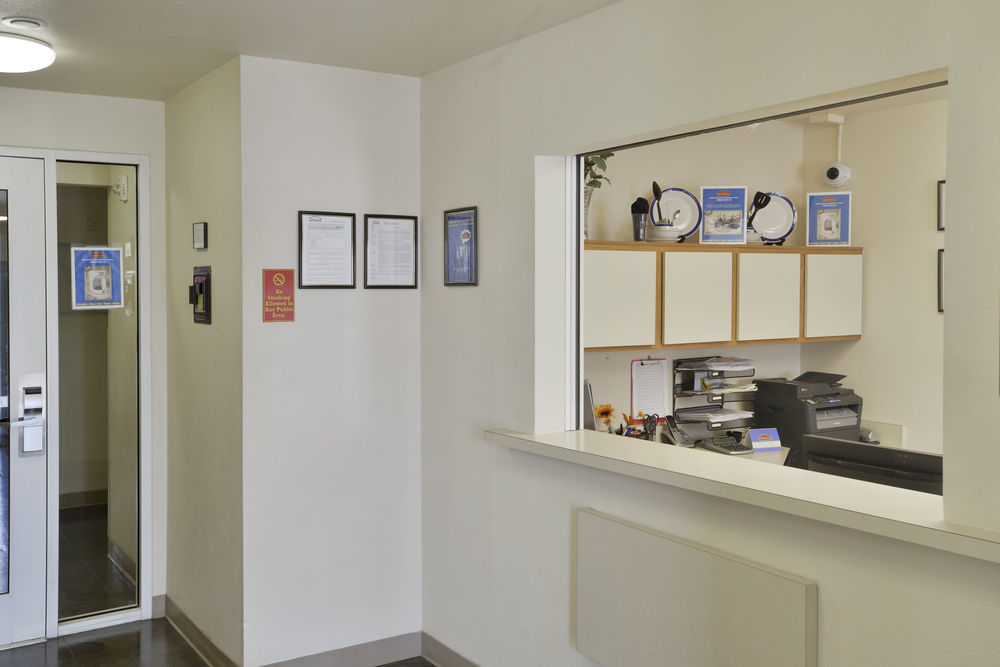 Woodspring Suites Topeka Zewnętrze zdjęcie