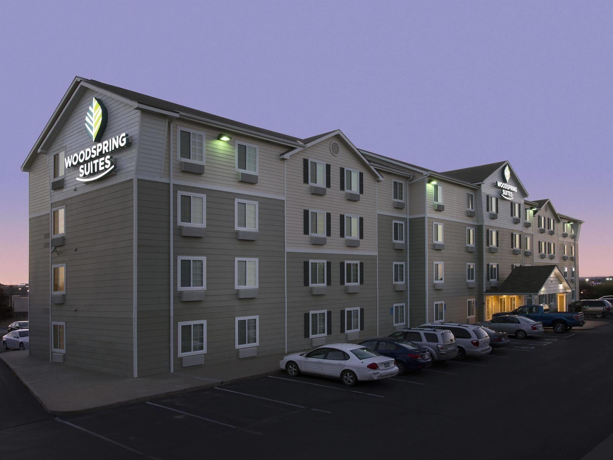 Woodspring Suites Topeka Zewnętrze zdjęcie