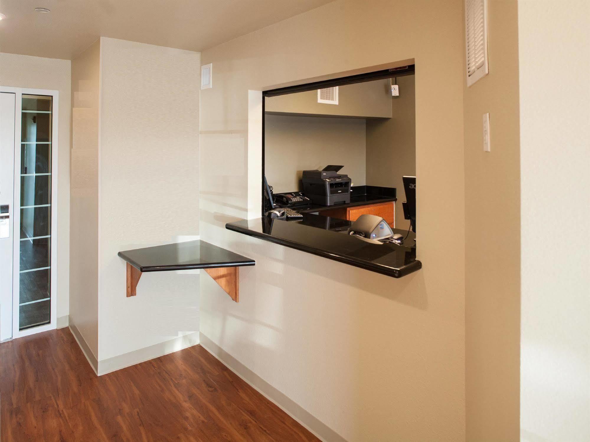 Woodspring Suites Topeka Zewnętrze zdjęcie